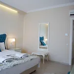 Naz Hotel
