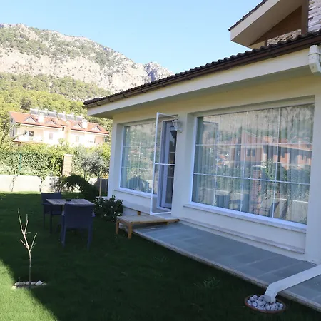 戈西克纳兹酒店 酒店 3*