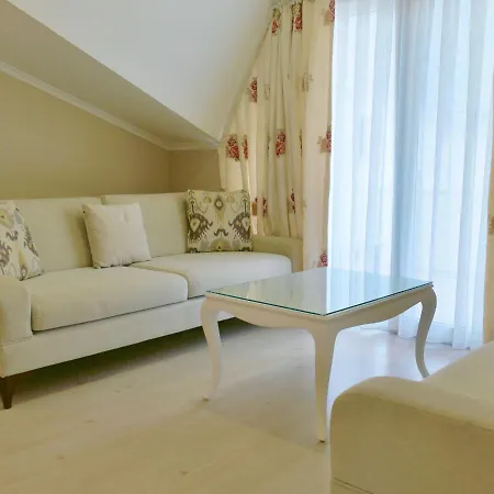 戈西克纳兹酒店 3* 戈西克