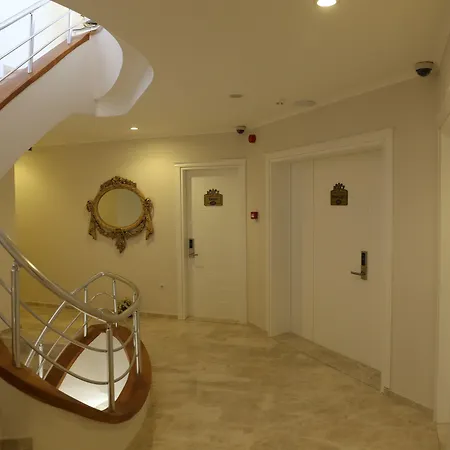 戈西克纳兹酒店 3*