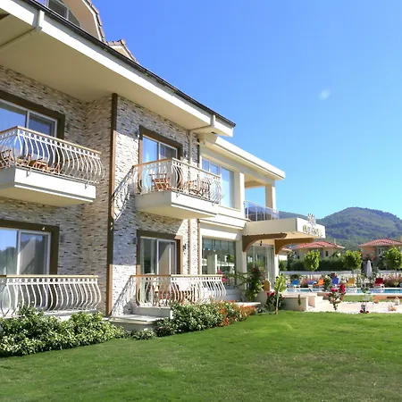 戈西克纳兹酒店 戈西克